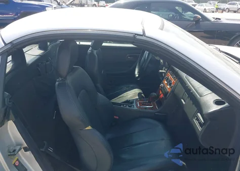 2003 Mercedes-Benz Slk 320 из США, поврежденный, VIN WDBKK65FX3F289228